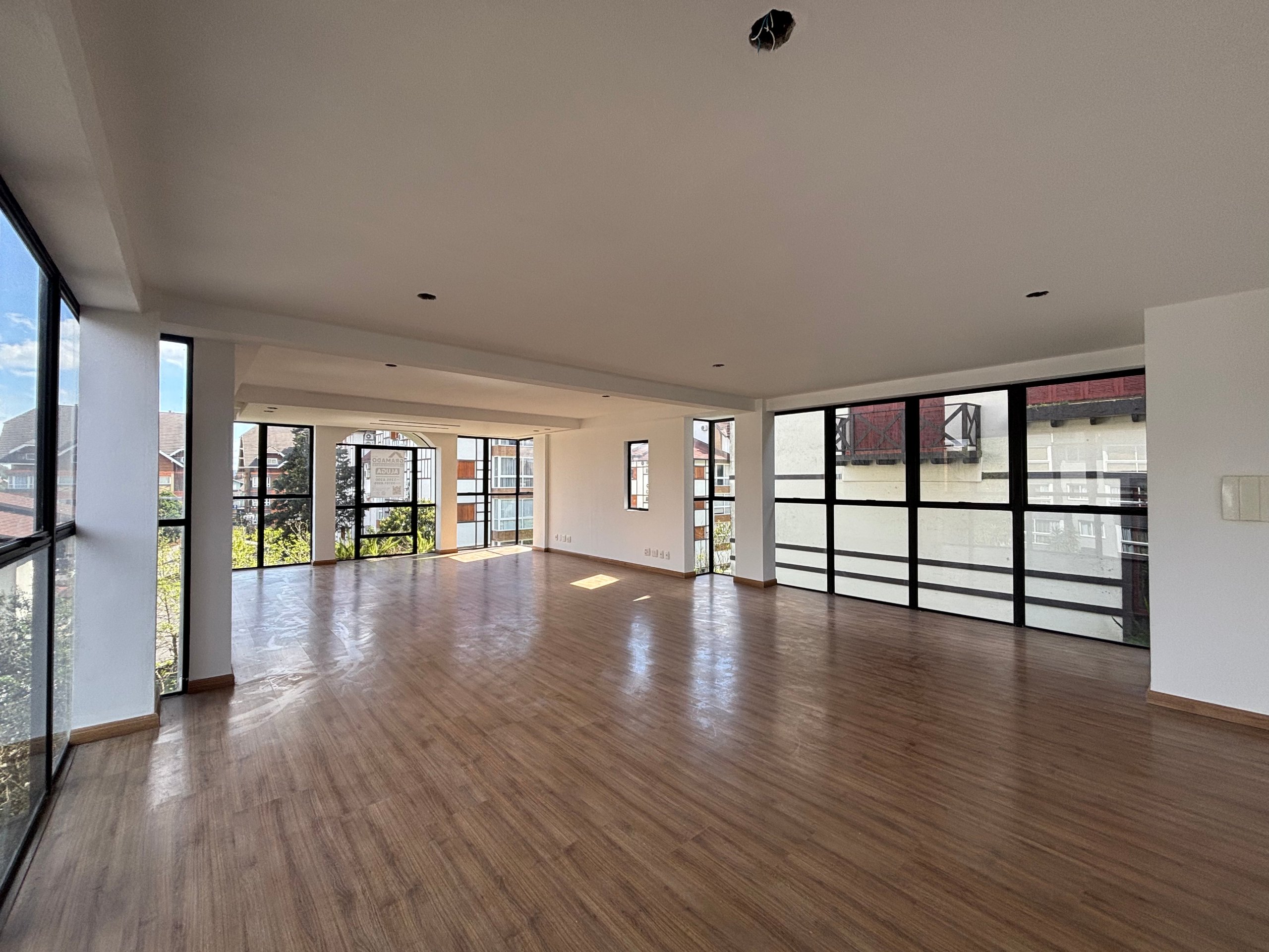 Sala Comercial Palazzo del Arco - foto 2